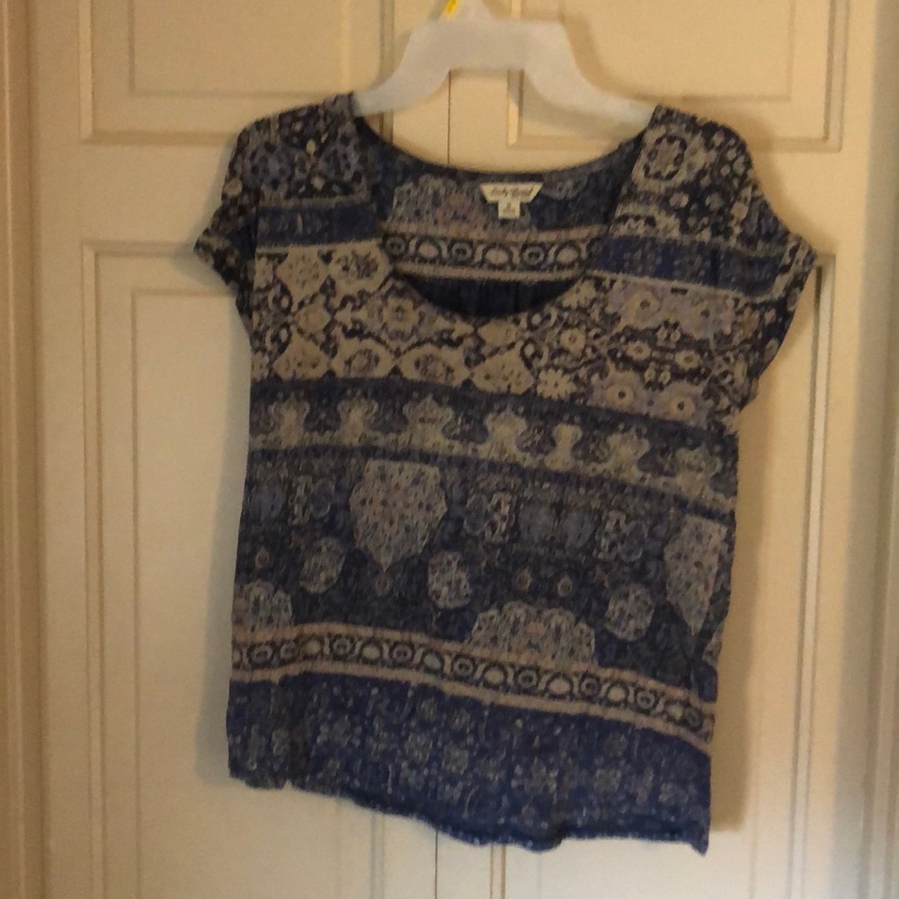 Short sleeve top